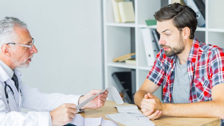 Why should you immediately rinse a burn with cold water in the early stages?